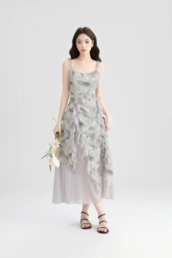 RUXU Tiered Ruffle Midi Dress