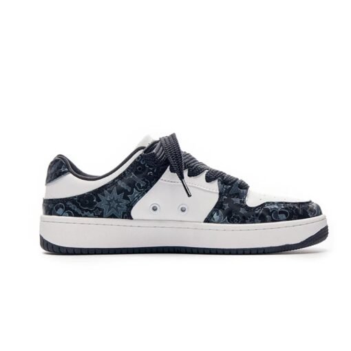 Trendy Low-Top Sneakers - Image 5